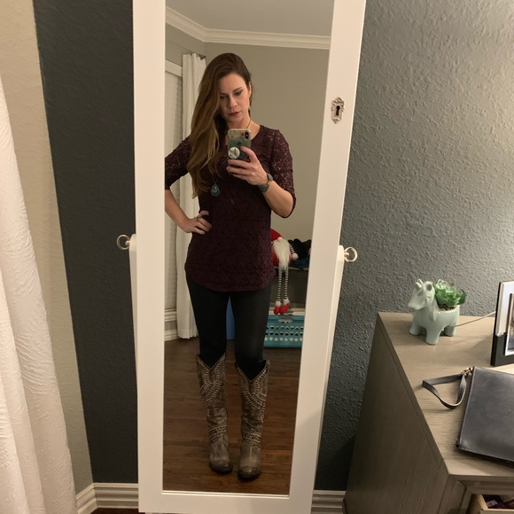 Meet your Posher, Pamela - Picture 2 of 5